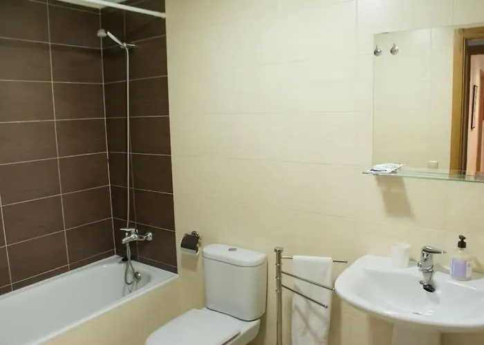 Yasa アパート サリア